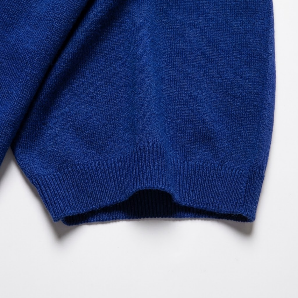 Verfijnd knitwear, zorgvuldig onderhouden